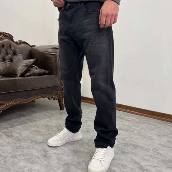 شلوار جین اور اسلیم